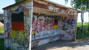 Mehr über den Artikel erfahren Wie sich Rechtsextremismus im Alltag festsetzt – und Engagierte dagegenhalten